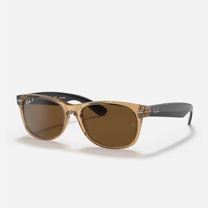 POLARIZED NEW WAYFARER RAYBANS - LIKE NEW!
